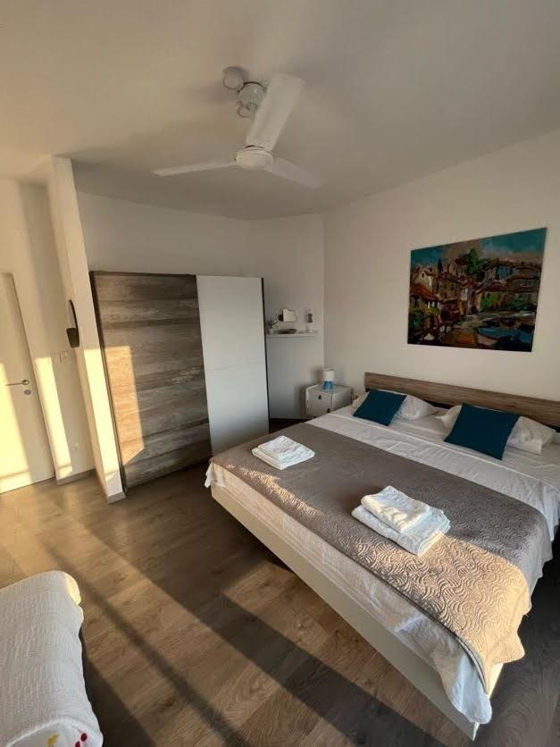 Blue Art Apartment Sveti Juraj Εξωτερικό φωτογραφία